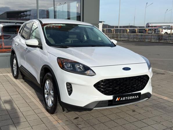 Ford Escape IV с пробегом 2021 года, цена 2 240 000 рублей, 61956 км, внедорожник, Автокод Объявления