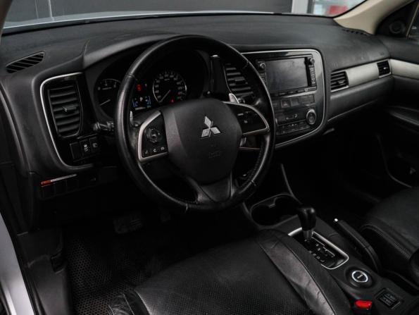 Mitsubishi Outlander III с пробегом 2012 года, цена 1 000 000 рублей, 306559 км, внедорожник, Автокод Объявления