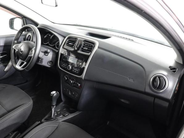 Renault Logan II Рестайлинг с пробегом 2019 года, цена 800 000 рублей, 149925 км, седан, Автокод Объявления