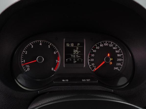 Volkswagen Polo V Рестайлинг с пробегом 2018 года, цена 1 349 000 рублей, 74315 км, седан, Автокод Объявления