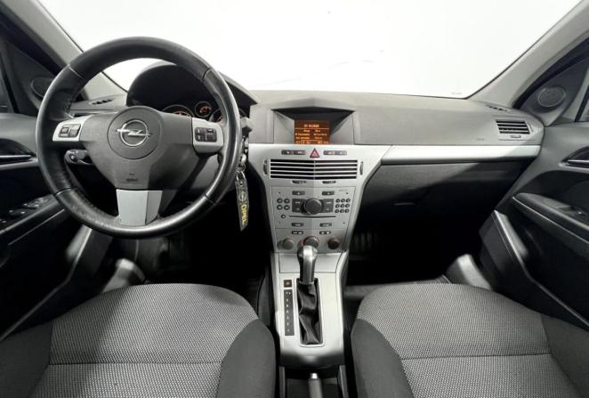 Opel Astra J с пробегом 2012 года, цена 610 000 рублей, 249111 км, хэтчбек, Автокод Объявления
