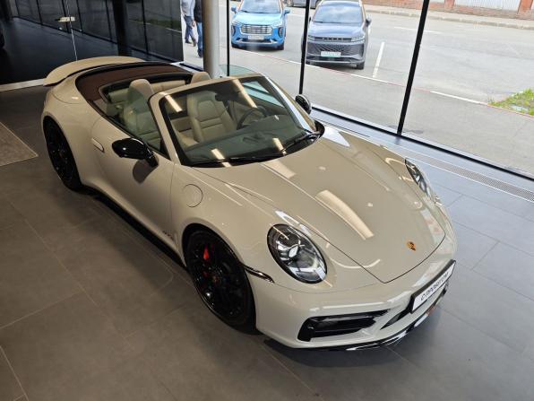 Porsche 911 VIII (992) с пробегом 2023 года, цена 22 890 000 рублей, 18945 км, кабриолет, Автокод Объявления
