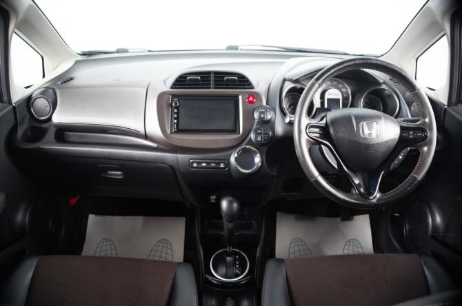 Honda Fit Shuttle I с пробегом 2012 года, цена 899 000 рублей, 107235 км, универсал, Автокод Объявления