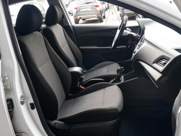 Hyundai Solaris II с пробегом 2019 года, цена 1 385 000 рублей, 108343 км, седан, Автокод Объявления