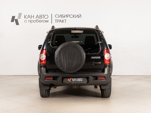 Chevrolet Niva I Рестайлинг с пробегом 2018 года, цена 735 500 рублей, 117825 км, внедорожник, Автокод Объявления