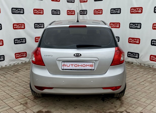 Kia Ceed I Рестайлинг с пробегом 2012 года, цена 739 900 рублей, 130565 км, хэтчбек, Автокод Объявления