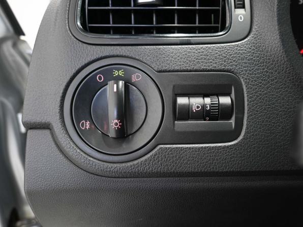 Volkswagen Polo V с пробегом 2012 года, цена 789 900 рублей, 218000 км, седан, Автокод Объявления
