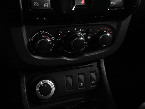 Renault Duster I Рестайлинг с пробегом 2017 года, цена 1 269 000 рублей, 139502 км, внедорожник, Автокод Объявления