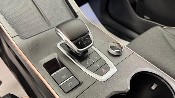 Omoda C5 I с пробегом 2024 года, цена 1 720 000 рублей, 28759 км, внедорожник, Автокод Объявления