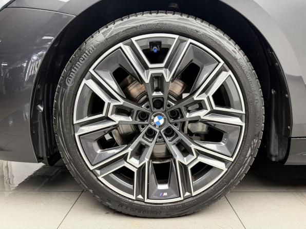 BMW 5 серии VIII (G60/G61/G68) с пробегом 2025 года, цена 8 529 000 рублей, 18546 км, седан, Автокод Объявления