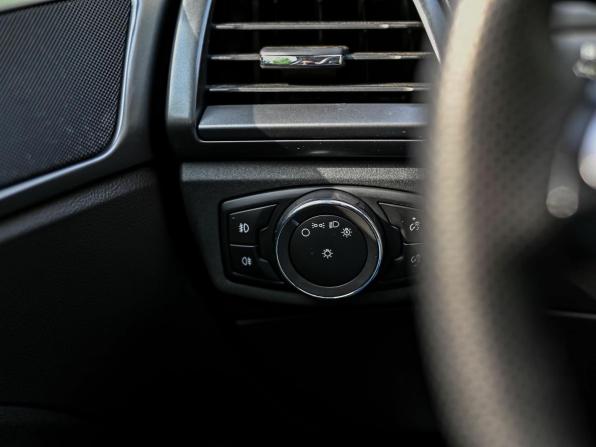 Ford Mondeo V с пробегом 2017 года, цена 1 380 000 рублей, 168452 км, седан, Автокод Объявления