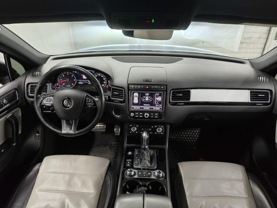 Volkswagen Touareg II Рестайлинг Москва  - изображение 11
