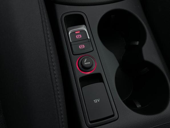 Audi Q3 I (8U) Рестайлинг с пробегом 2016 года, цена 1 827 000 рублей, 106050 км, внедорожник, Автокод Объявления