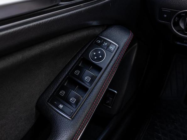 Mercedes-Benz GLA I (X156) Рестайлинг с пробегом 2019 года, цена 2 990 000 рублей, 26963 км, внедорожник, Автокод Объявления