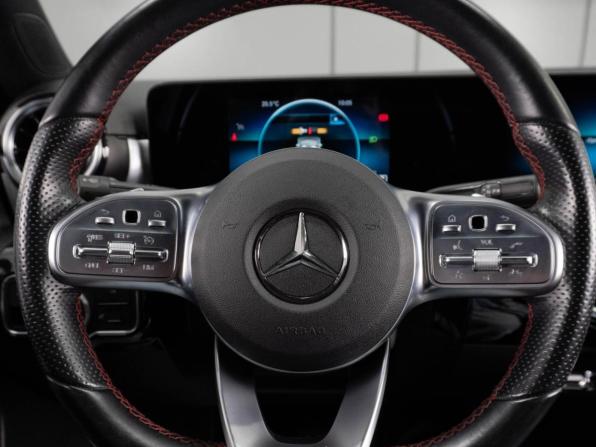 Mercedes-Benz A-Класс IV (W177) с пробегом 2021 года, цена 2 800 000 рублей, 64719 км, седан, Автокод Объявления