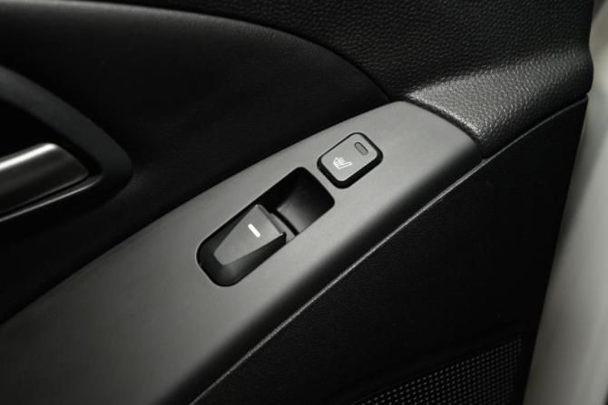 Hyundai ix35 I Рестайлинг с пробегом 2014 года, цена 1 319 000 рублей, 184043 км, внедорожник, Автокод Объявления