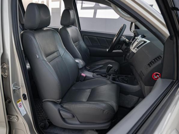 Toyota Hilux VII Рестайлинг с пробегом 2013 года, цена 3 170 000 рублей, 128580 км, offers.body_type.unknown, Автокод Объявления