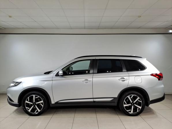 Mitsubishi Outlander III Рестайлинг 3 с пробегом 2022 года, цена 2 190 000 рублей, 154770 км, внедорожник, Автокод Объявления