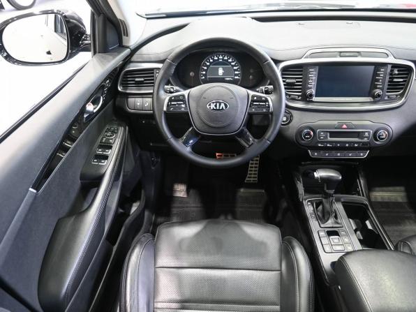 Kia Sorento III Prime Рестайлинг с пробегом 2018 года, цена 2 959 900 рублей, 112500 км, внедорожник, Автокод Объявления