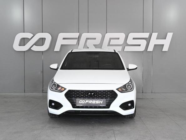 Hyundai Solaris II с пробегом 2018 года, цена 1 549 000 рублей, 125913 км, седан, Автокод Объявления
