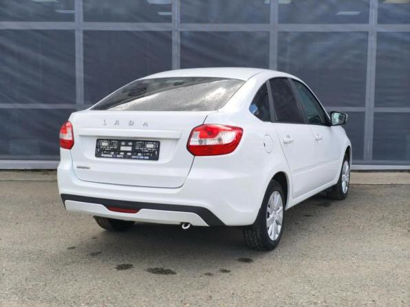 Lada (ВАЗ) Granta I Рестайлинг с пробегом 2023 года, цена 725 000 рублей, 45700 км, лифтбек, Автокод Объявления