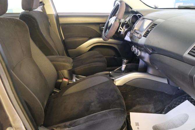 Mitsubishi Outlander II с пробегом 2007 года, цена 1 029 000 рублей, 215000 км, внедорожник, Автокод Объявления