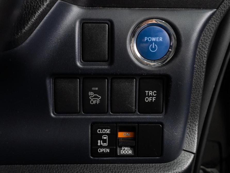 Toyota Voxy III (R80) Тюмень  - изображение 21