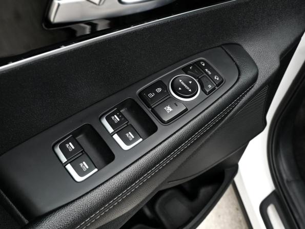 Kia Sorento III Prime Рестайлинг с пробегом 2018 года, цена 2 679 000 рублей, 193585 км, внедорожник, Автокод Объявления