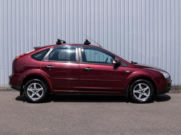 Ford Focus II с пробегом 2007 года, цена 929 000 рублей, 188061 км, хэтчбек, Автокод Объявления