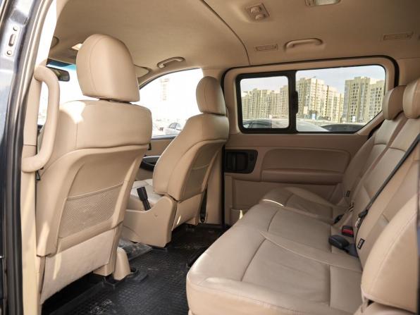 Hyundai H-1 II Рестайлинг 2 с пробегом 2019 года, цена 2 744 000 рублей, 99914 км, минивэн, Автокод Объявления