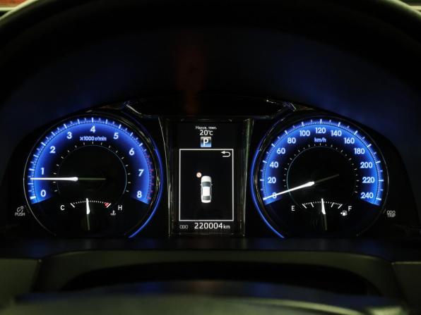 Toyota Camry VII (XV50) Рестайлинг с пробегом 2016 года, цена 1 849 000 рублей, 219815 км, седан, Автокод Объявления