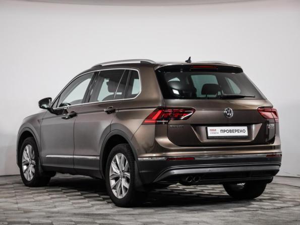Volkswagen Tiguan II с пробегом 2018 года, цена 2 599 000 рублей, 147654 км, внедорожник, Автокод Объявления