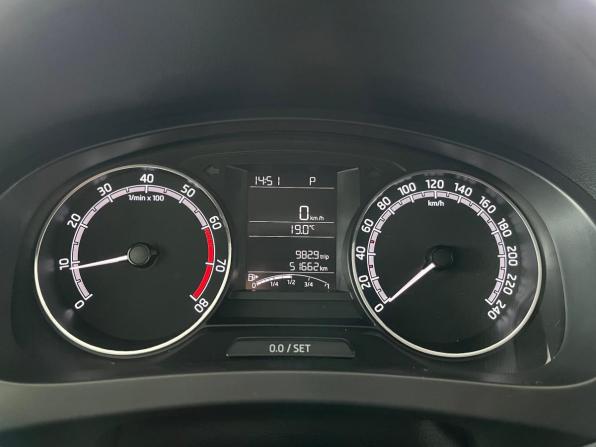 Skoda Rapid I Рестайлинг с пробегом 2019 года, цена 1 443 000 рублей, 51662 км, лифтбек, Автокод Объявления