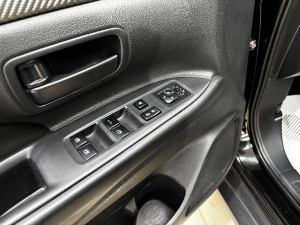 Mitsubishi Outlander III Рестайлинг 2 с пробегом 2015 года, цена 1 595 000 рублей, 182216 км, внедорожник, Автокод Объявления