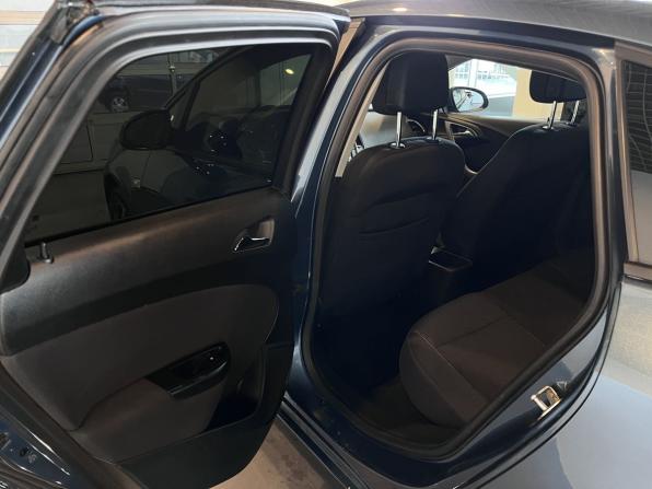 Opel Astra J Рестайлинг с пробегом 2013 года, цена 722 000 рублей, 176100 км, седан, Автокод Объявления