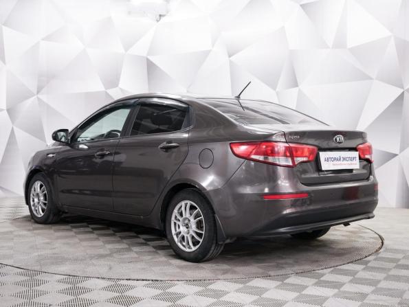Kia Rio III Рестайлинг с пробегом 2016 года, цена 797 000 рублей, 215632 км, седан, Автокод Объявления