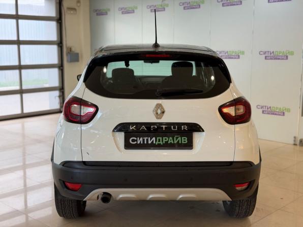 Renault Kaptur I Рестайлинг с пробегом 2021 года, цена 1 100 000 рублей, 180138 км, внедорожник, Автокод Объявления