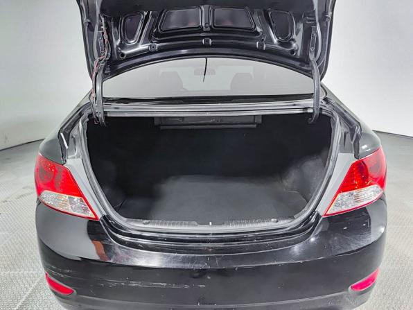 Hyundai Solaris I с пробегом 2014 года, цена 875 000 рублей, 180000 км, седан, Автокод Объявления