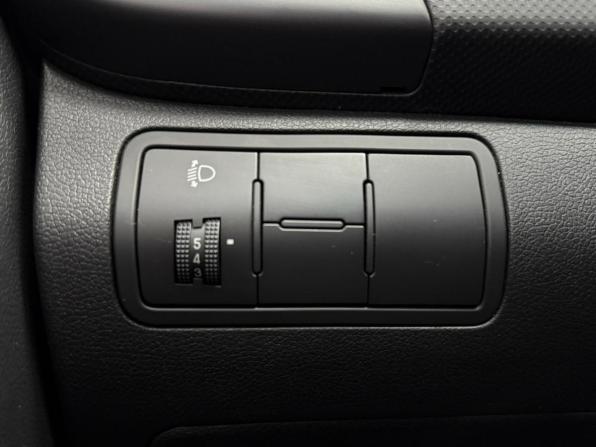 Hyundai Solaris I с пробегом 2013 года, цена 800 000 рублей, 56055 км, седан, Автокод Объявления