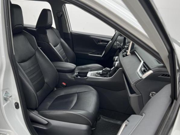 Toyota RAV4 V (XA50) с пробегом 2019 года, цена 2 700 000 рублей, 96657 км, внедорожник, Автокод Объявления