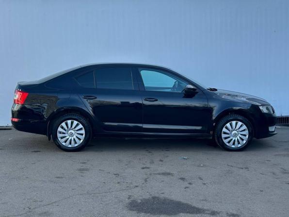 Skoda Octavia III (A7) с пробегом 2016 года, цена 900 000 рублей, 324400 км, лифтбек, Автокод Объявления