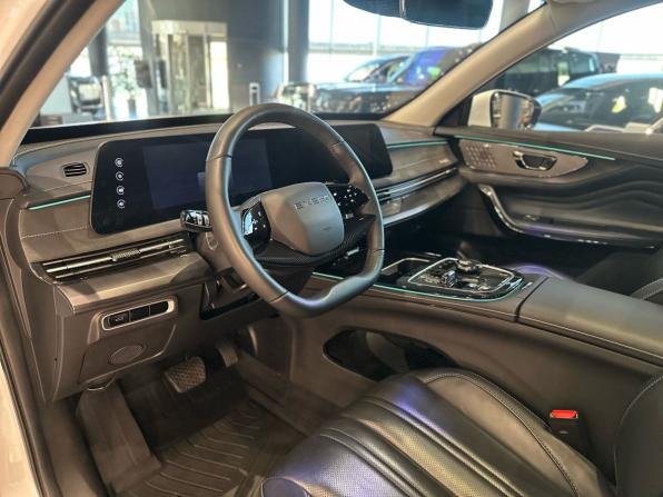 Exeed LX I Рестайлинг 2 с пробегом 2023 года, цена 2 430 000 рублей, 38007 км, внедорожник, Автокод Объявления