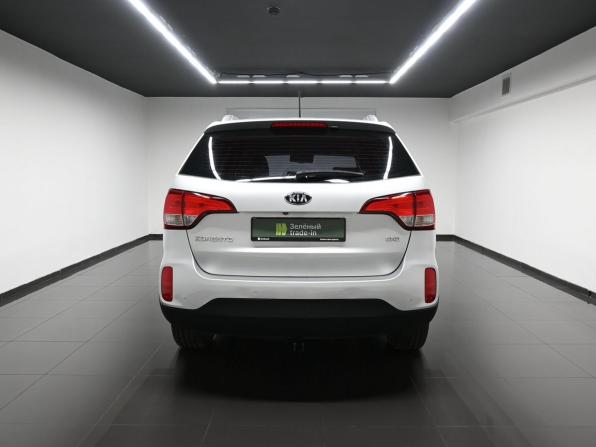 Kia Sorento II Рестайлинг с пробегом 2014 года, цена 1 795 000 рублей, 240250 км, внедорожник, Автокод Объявления