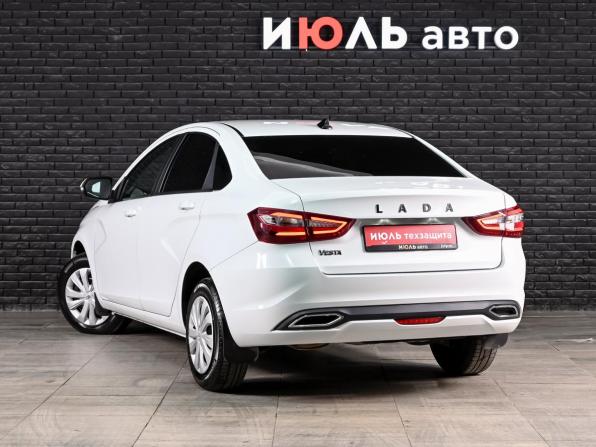 Lada (ВАЗ) Vesta I Рестайлинг (NG) с пробегом 2024 года, цена 1 400 000 рублей, 19256 км, седан, Автокод Объявления