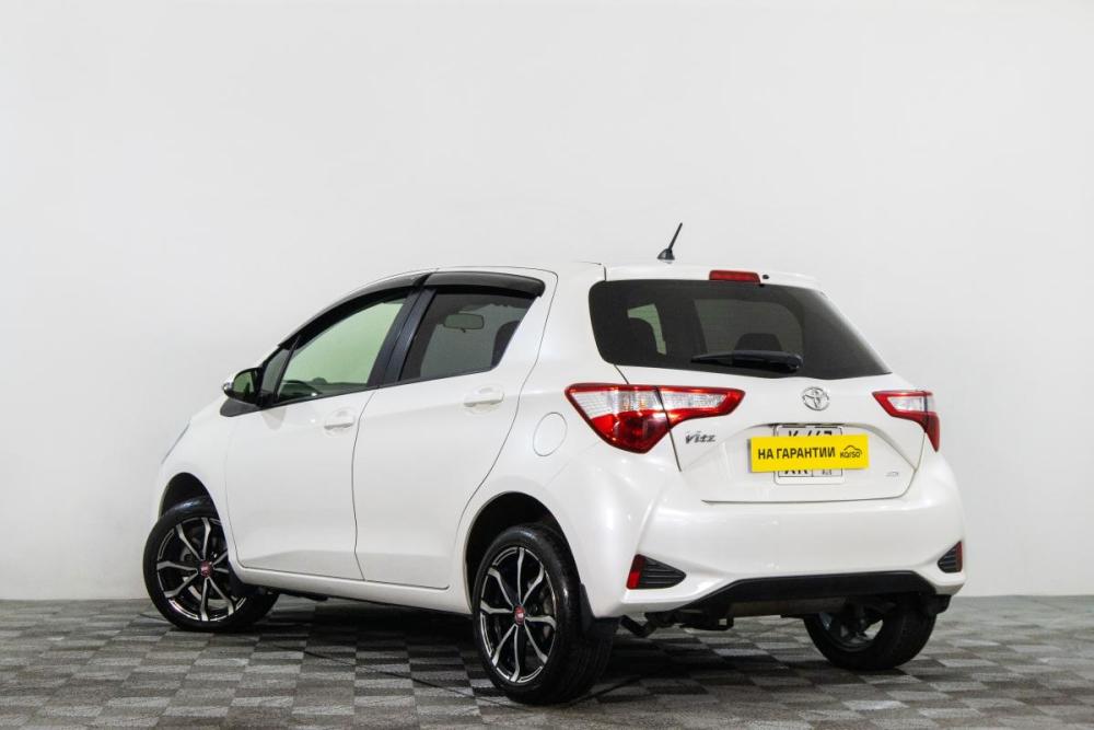 Toyota Vitz III (XP130) Рестайлинг 2 Сургут  - изображение 7