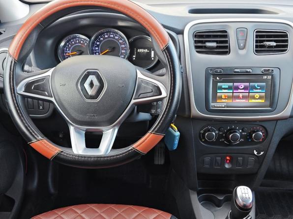 Renault Logan II Рестайлинг с пробегом 2022 года, цена 1 250 000 рублей, 69948 км, седан, Автокод Объявления