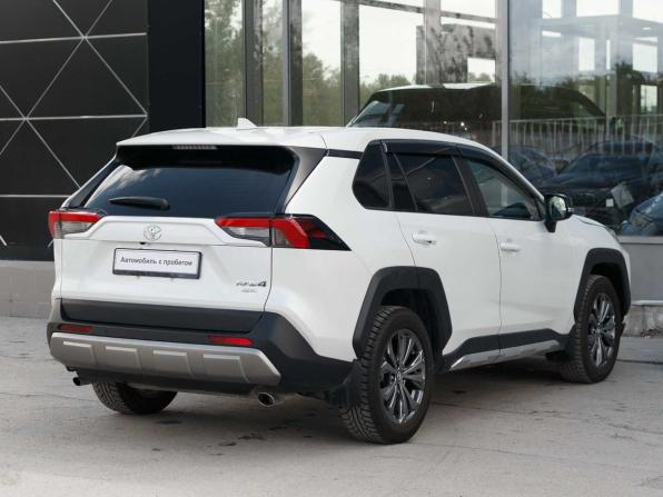 Toyota RAV4 V (XA50) с пробегом 2023 года, цена 3 500 000 рублей, 44256 км, внедорожник, Автокод Объявления