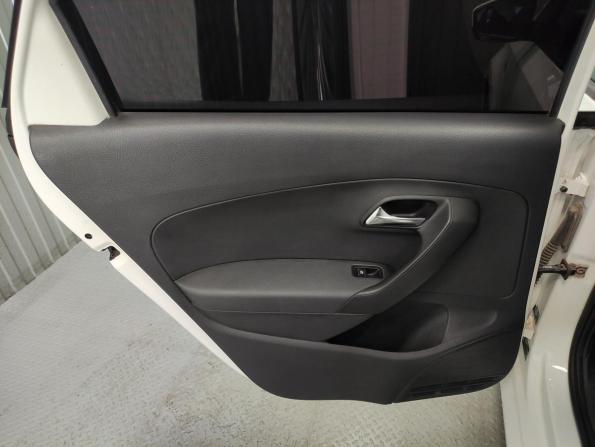 Volkswagen Polo V с пробегом 2013 года, цена 645 000 рублей, 180341 км, седан, Автокод Объявления