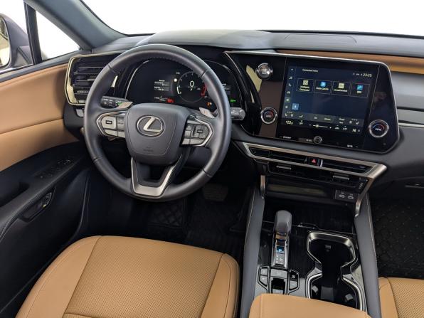 Lexus RX V с пробегом 2025 года, цена 7 510 000 рублей, 14995 км, внедорожник, Автокод Объявления