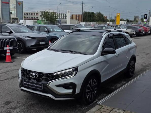 Lada (ВАЗ) Vesta I Рестайлинг (NG) с пробегом 2024 года, цена 1 800 000 рублей, 52447 км, универсал, Автокод Объявления